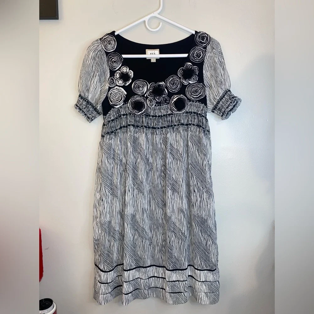 ECI Black and White Floral Midi Dress - Picture 1 of 10